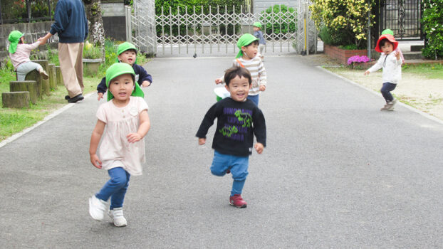 豊川こども園｜さくらんぼ組